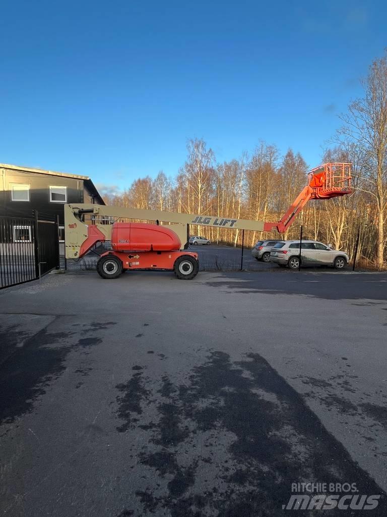 JLG 800 AJ Alkūniniai keltuvai