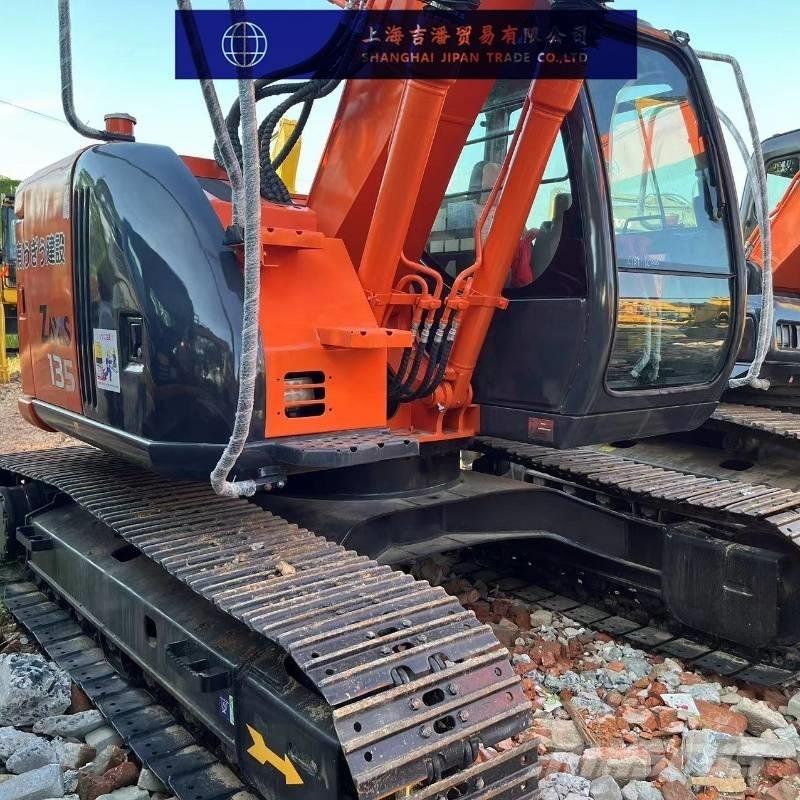 Hitachi ZX 135 Vikšriniai ekskavatoriai