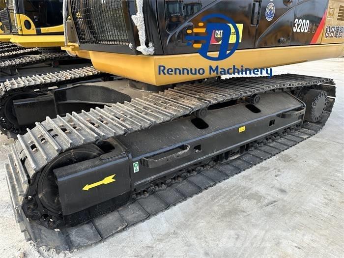 CAT 320 D2L Vikšriniai ekskavatoriai