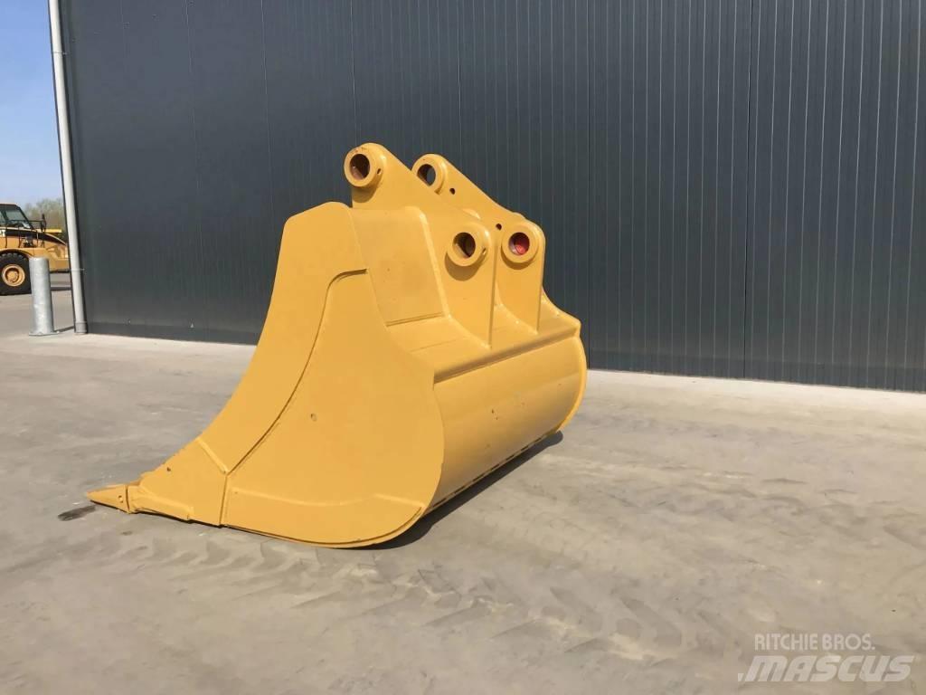 CAT 326GC Kaušai