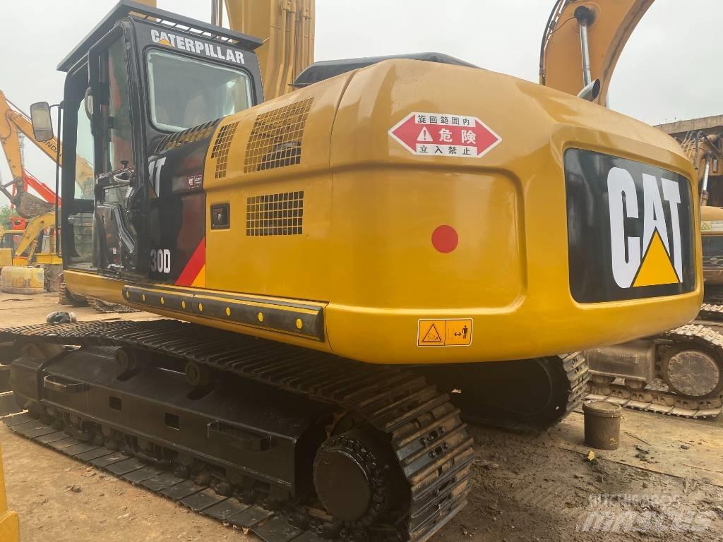 CAT 330 D Vikšriniai ekskavatoriai