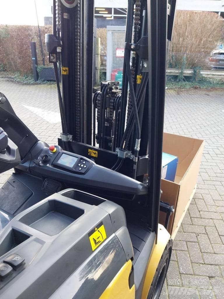 CAT EP25CN Elektriniai šakiniai krautuvai