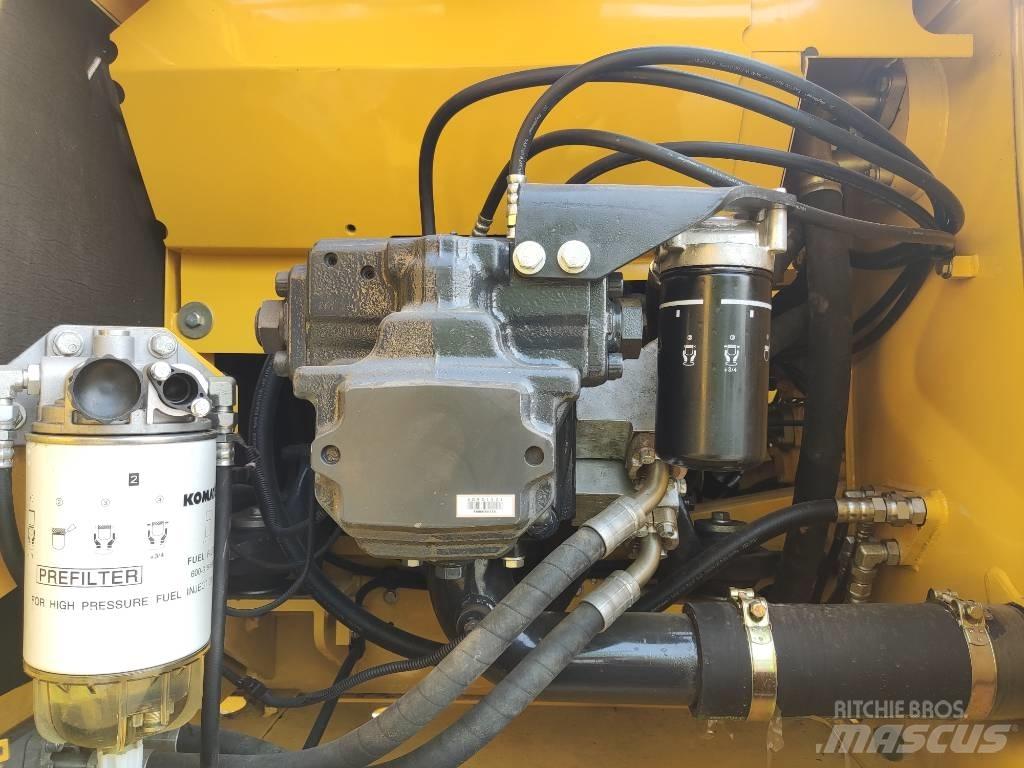 Komatsu PC 200-8 Vikšriniai ekskavatoriai