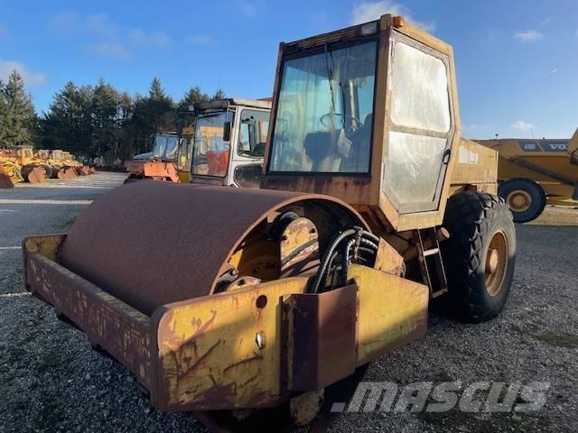 Komatsu JV110WA-HD Vieno būgno volai