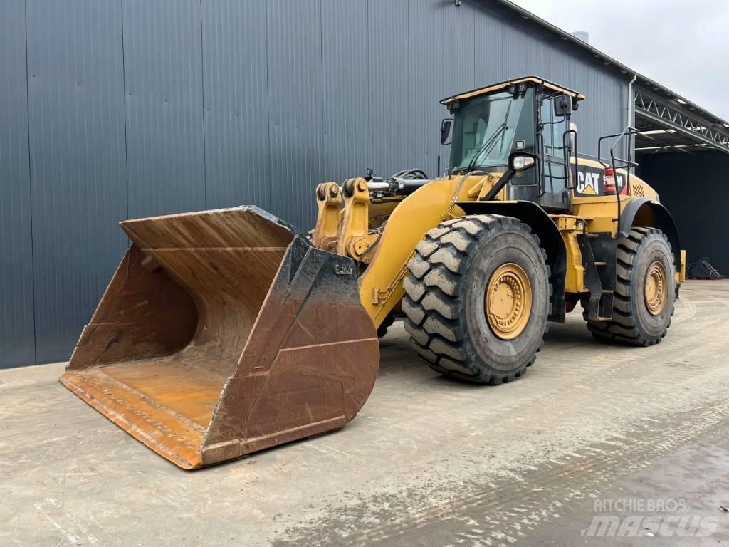 CAT 980M Naudoti ratiniai krautuvai
