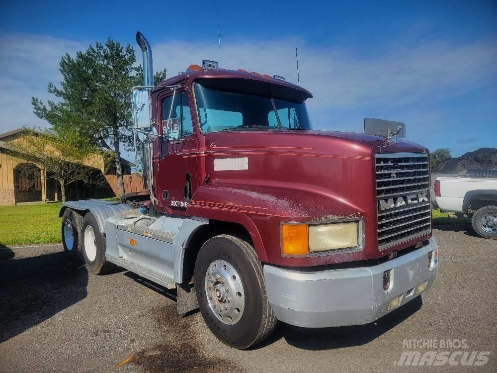 Mack CH613 Naudoti vilkikai