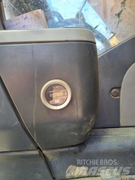 CAT 324 D Vikšriniai ekskavatoriai
