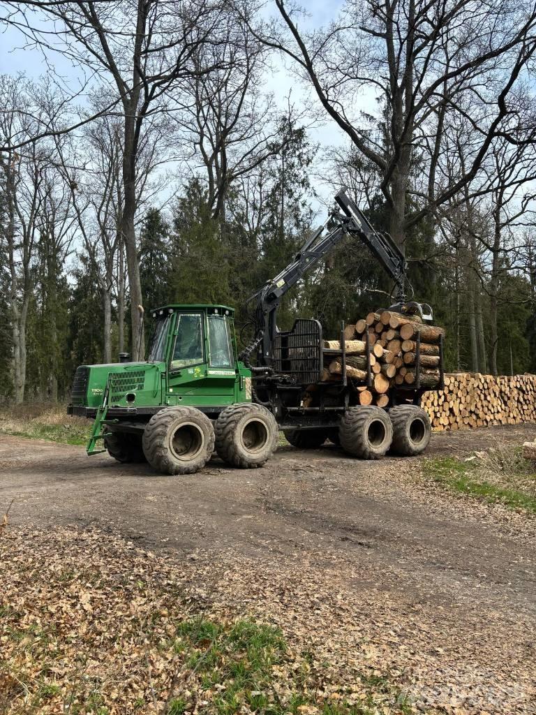 John Deere 1110 D Naudoti miškovežiai (Forvarderiai)