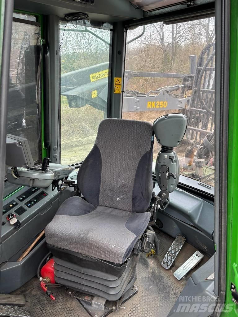 John Deere 1110 D Naudoti miškovežiai (Forvarderiai)