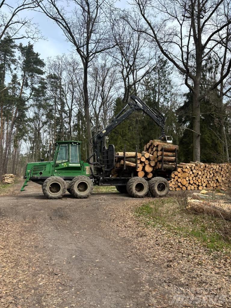 John Deere 1110 D Naudoti miškovežiai (Forvarderiai)
