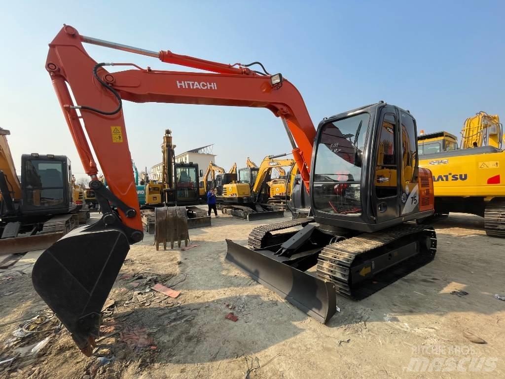 Hitachi ZX 75 Vikšriniai ekskavatoriai