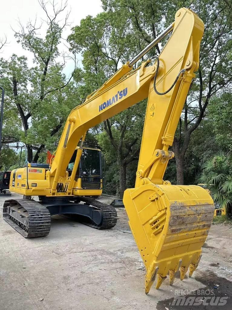 Komatsu PC220-8 Vikšriniai ekskavatoriai