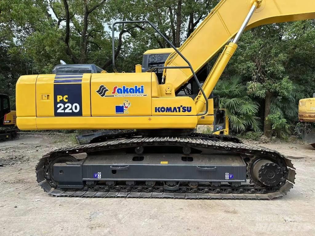 Komatsu PC220-8 Vikšriniai ekskavatoriai