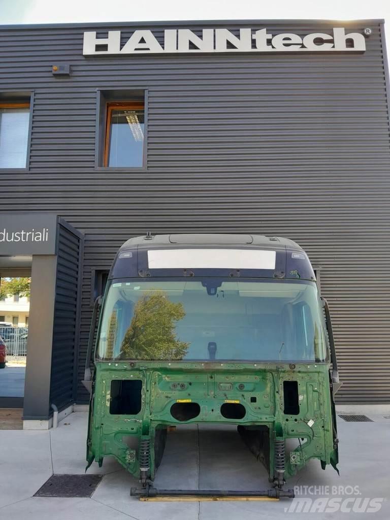 Volvo FH EURO 6 Kabinos ir salonai