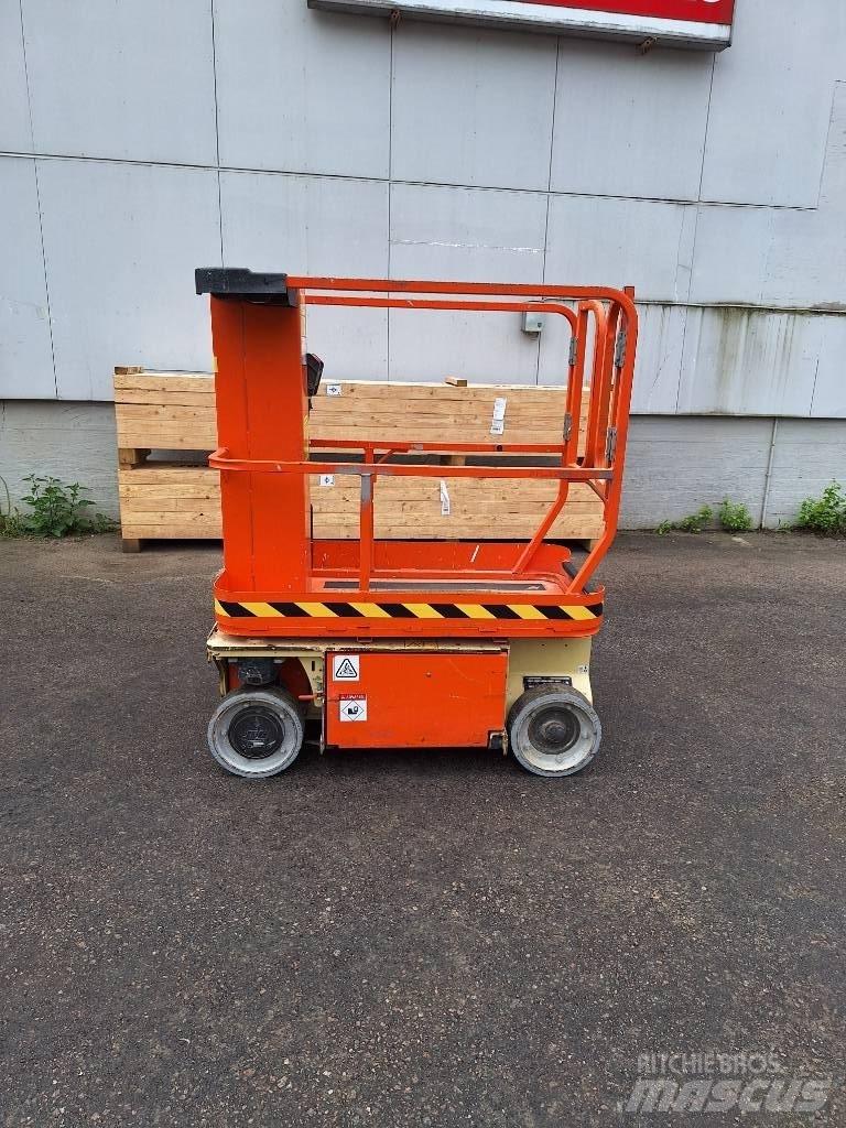 JLG 1230 ES Žirkliniai keltuvai