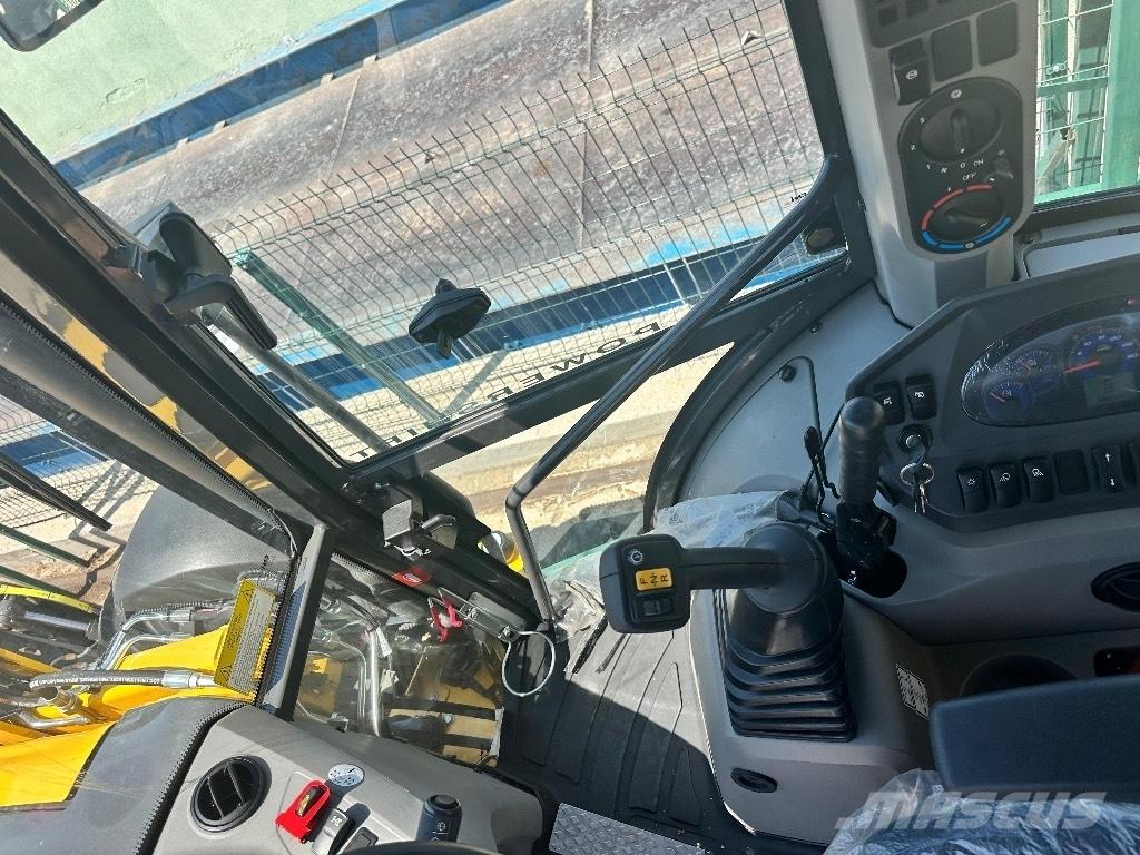 New Holland B 115 B Ekskavatoriniai krautuvai
