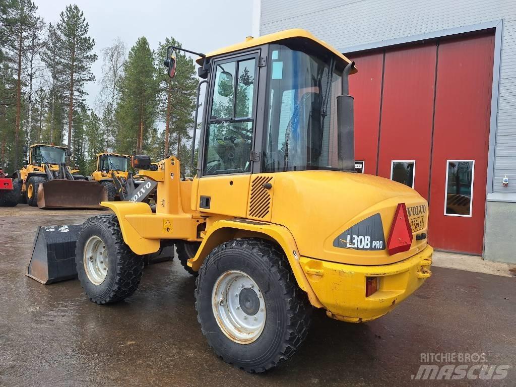 Volvo L30B AURALLA Naudoti ratiniai krautuvai