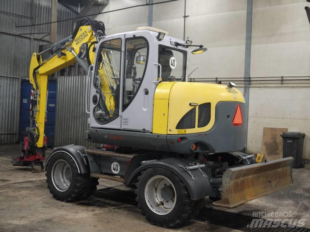 Wacker Neuson EW 100 Ratiniai ekskavatoriai