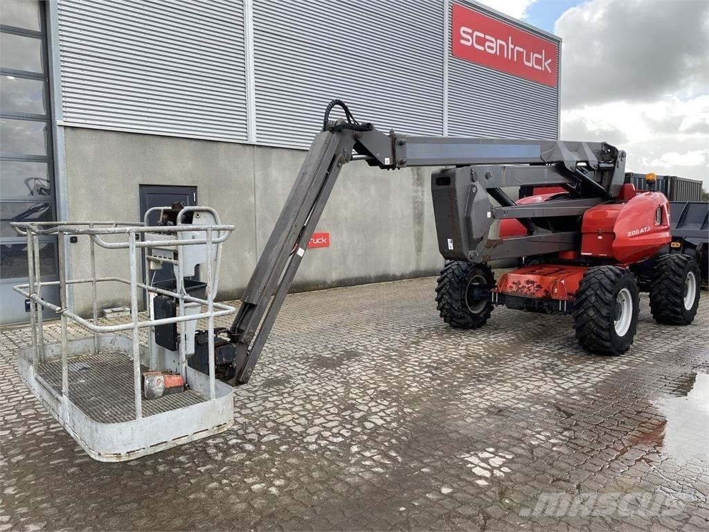 Manitou 200ATJ RC Alkūniniai keltuvai