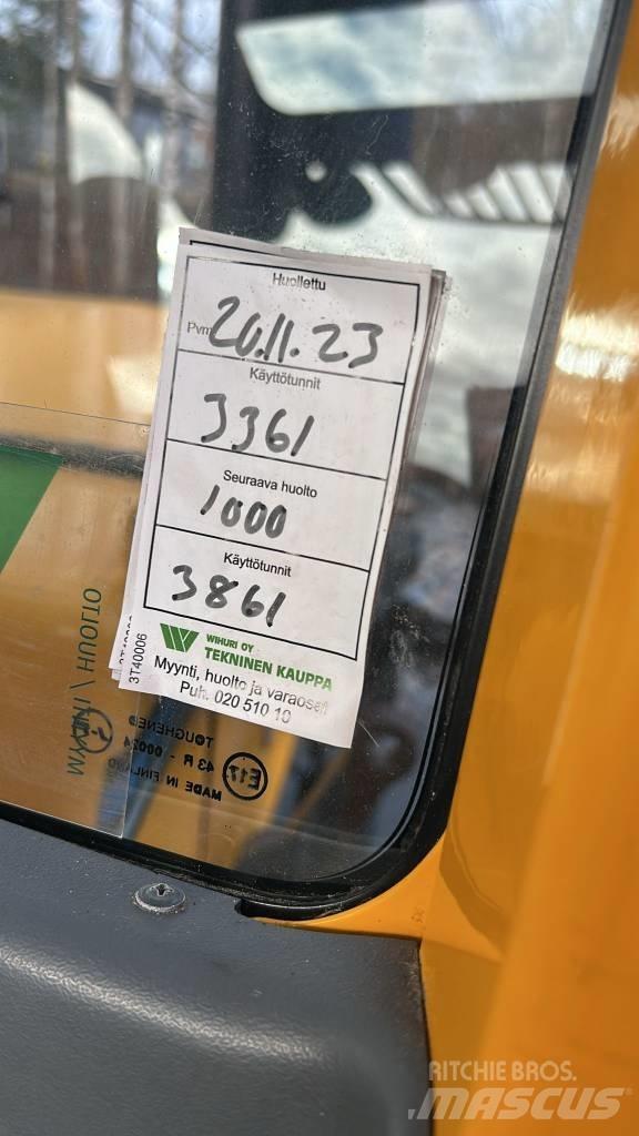 Wille 465 Naudoti kompaktiški traktoriai