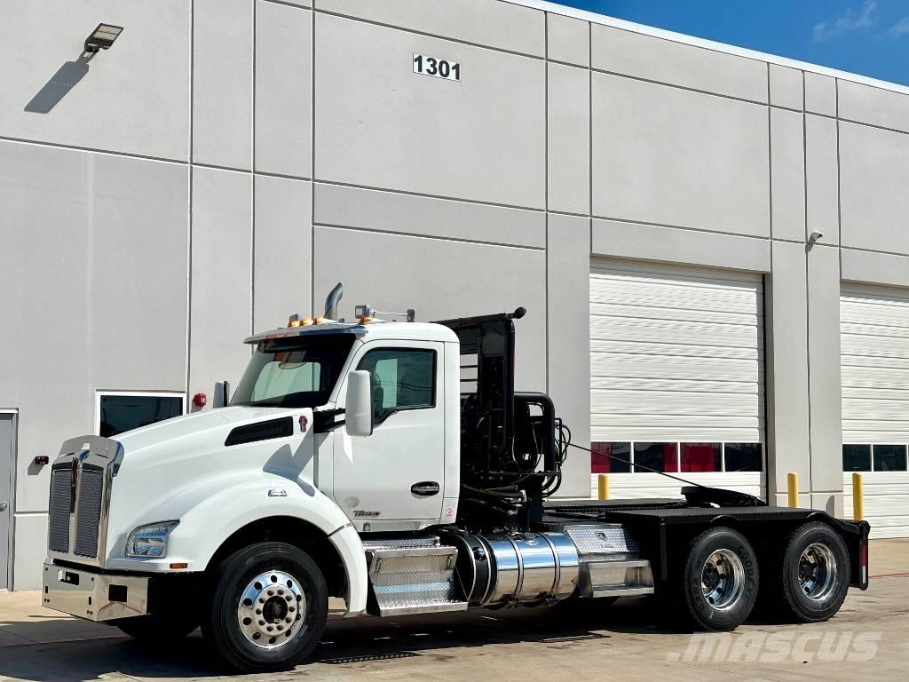 Kenworth T 880 Pagalbos kelyje automobiliai