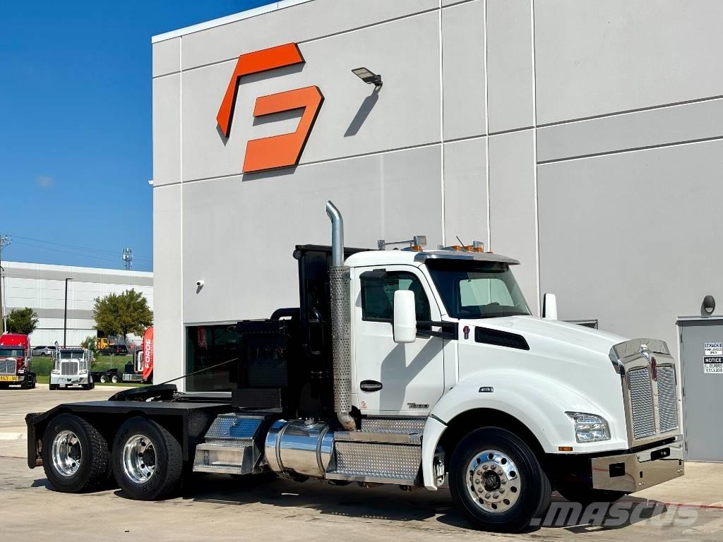 Kenworth T 880 Pagalbos kelyje automobiliai