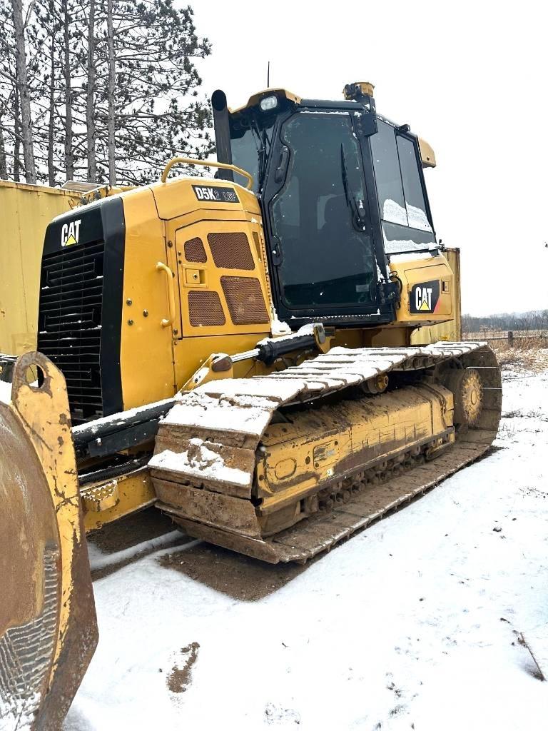 CAT D 5 K 2 Vikšriniai buldozeriai
