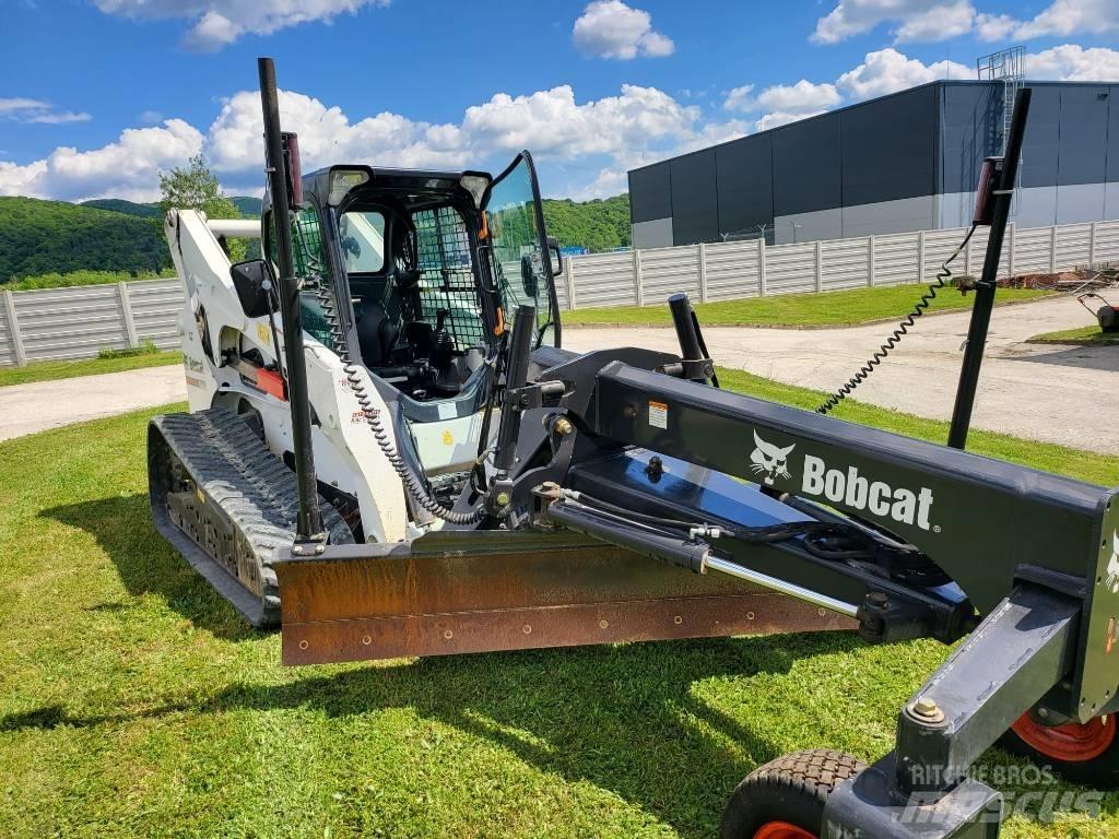 Bobcat T 870 Krautuvai su šoniniu pasukimu