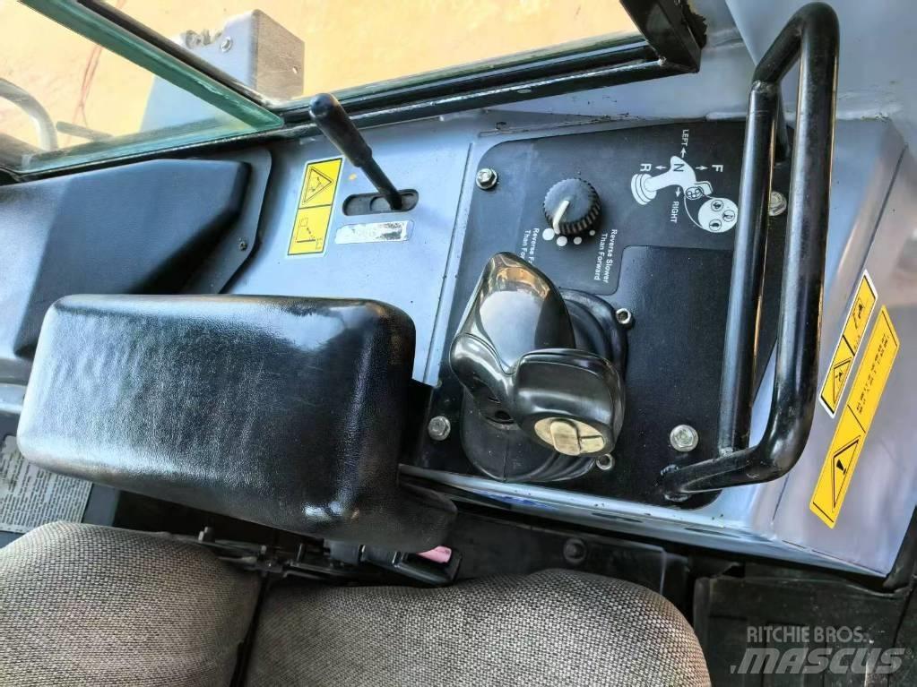 CAT D 6 K XLP Greideriai