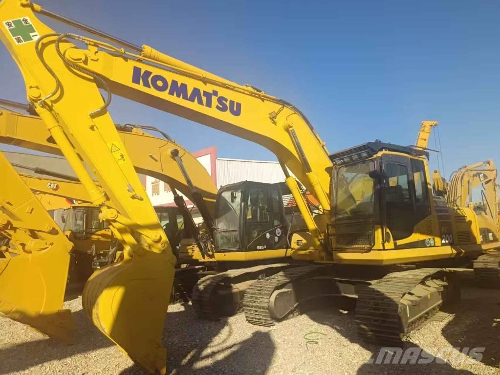 Komatsu PC 200 Vikšriniai ekskavatoriai