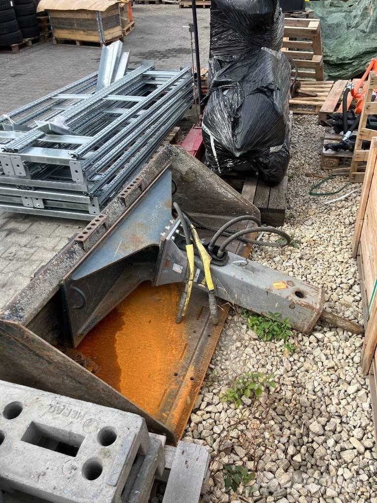 Bobcat S 570 Krautuvai su šoniniu pasukimu