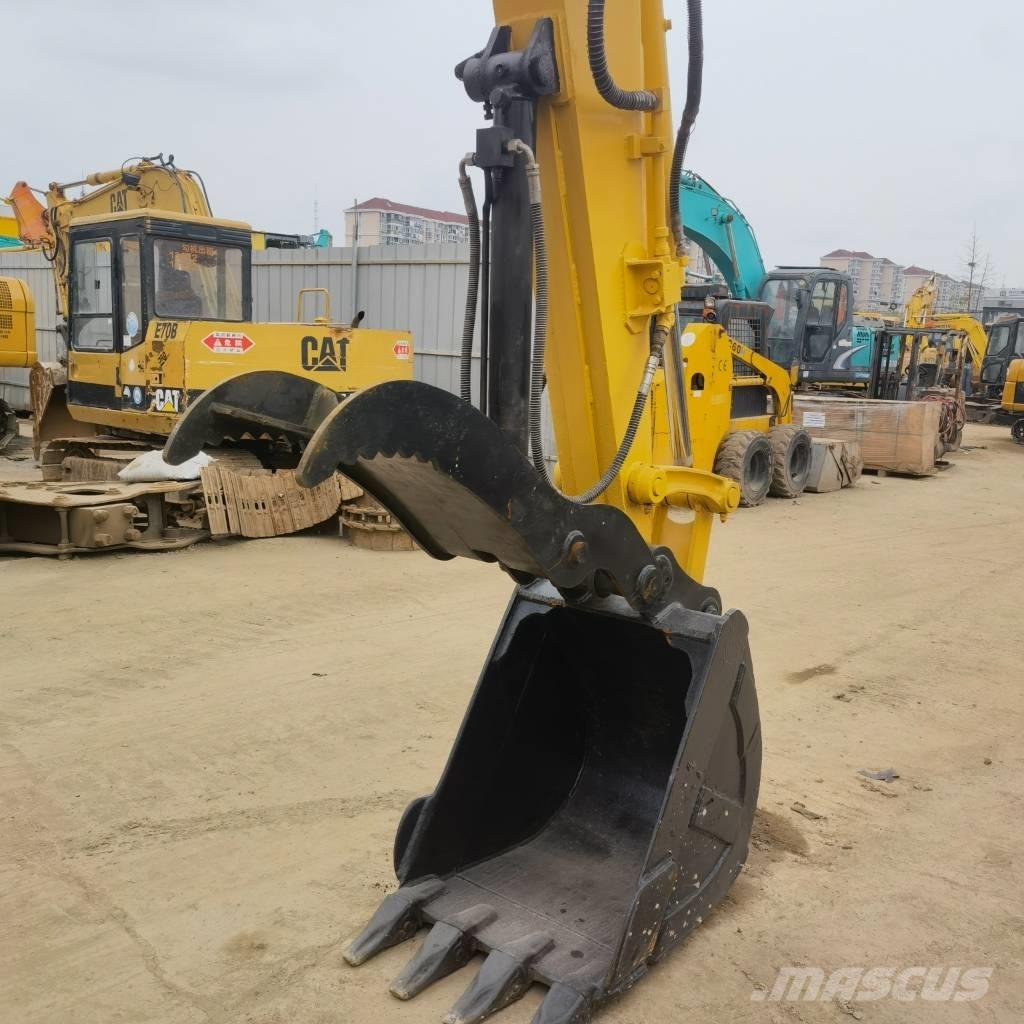 Komatsu PC78US Vidutinės galios ekskavatoriai 7-12 t