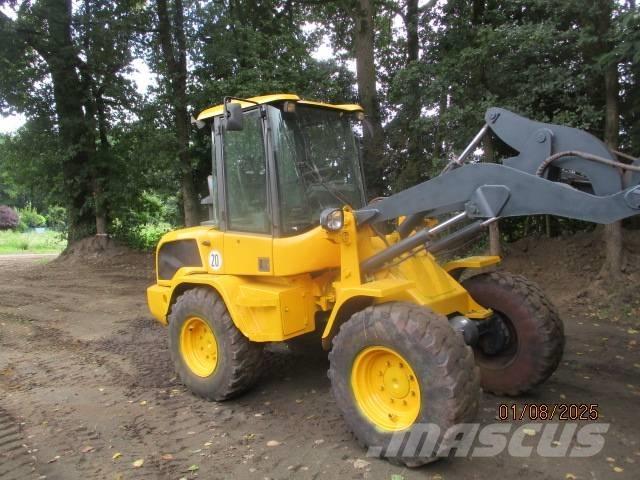 Volvo L 30 Naudoti ratiniai krautuvai