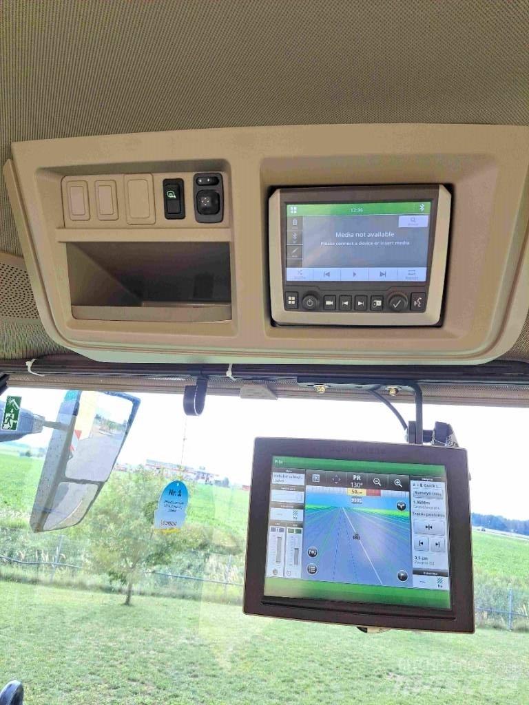 John Deere 8R410 Traktoriai