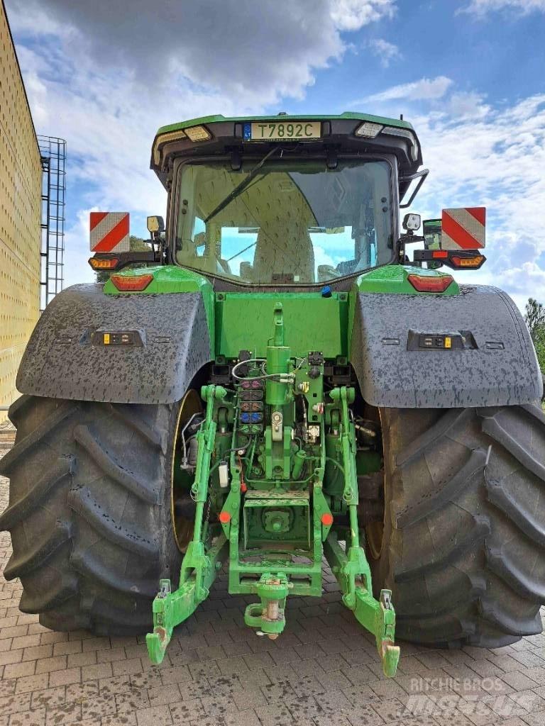John Deere 8R410 Traktoriai