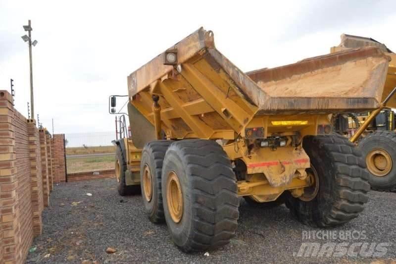 Bell B40D Karjeriniai savivarčiai