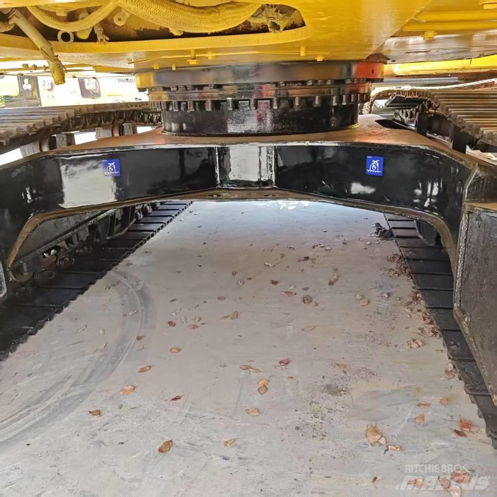 CAT 320 D Vikšriniai ekskavatoriai