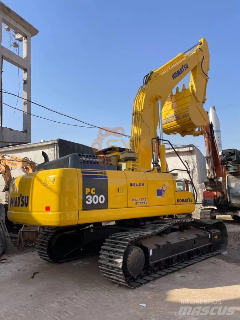 Komatsu PC 300 Vikšriniai ekskavatoriai
