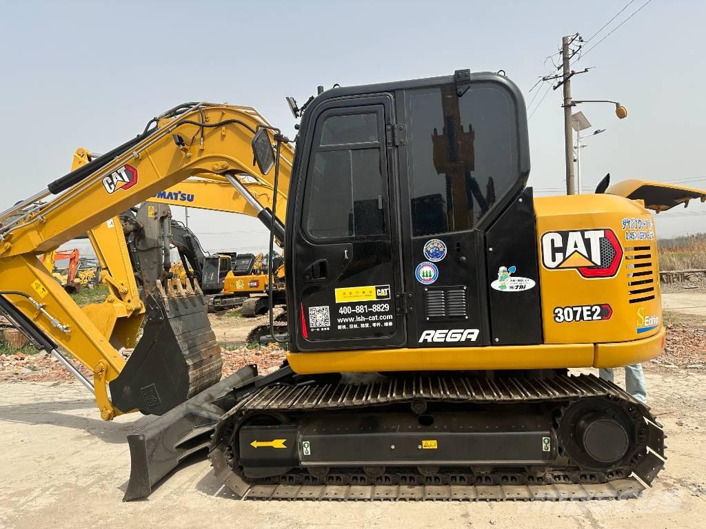 CAT 307E2 Vidutinės galios ekskavatoriai 7-12 t