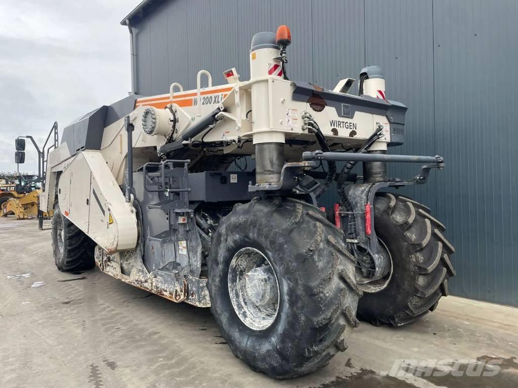 Wirtgen WR200XLi Gruntiniai volai