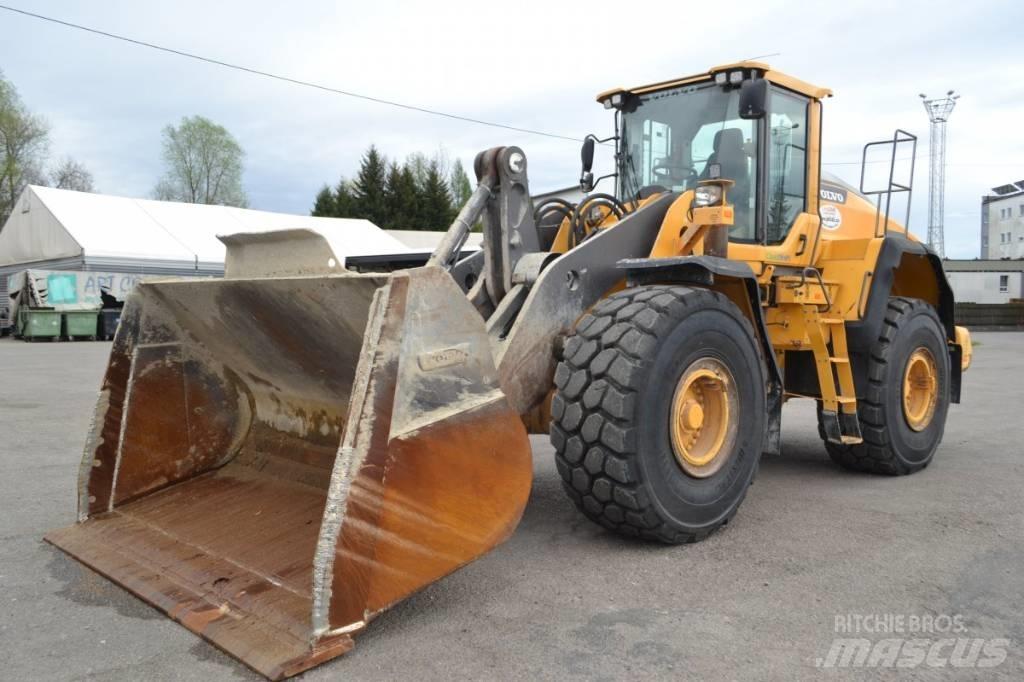 Volvo L 150 H Naudoti ratiniai krautuvai