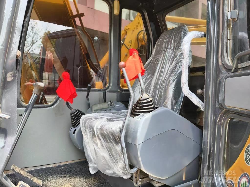 Komatsu PC 60 Vikšriniai ekskavatoriai