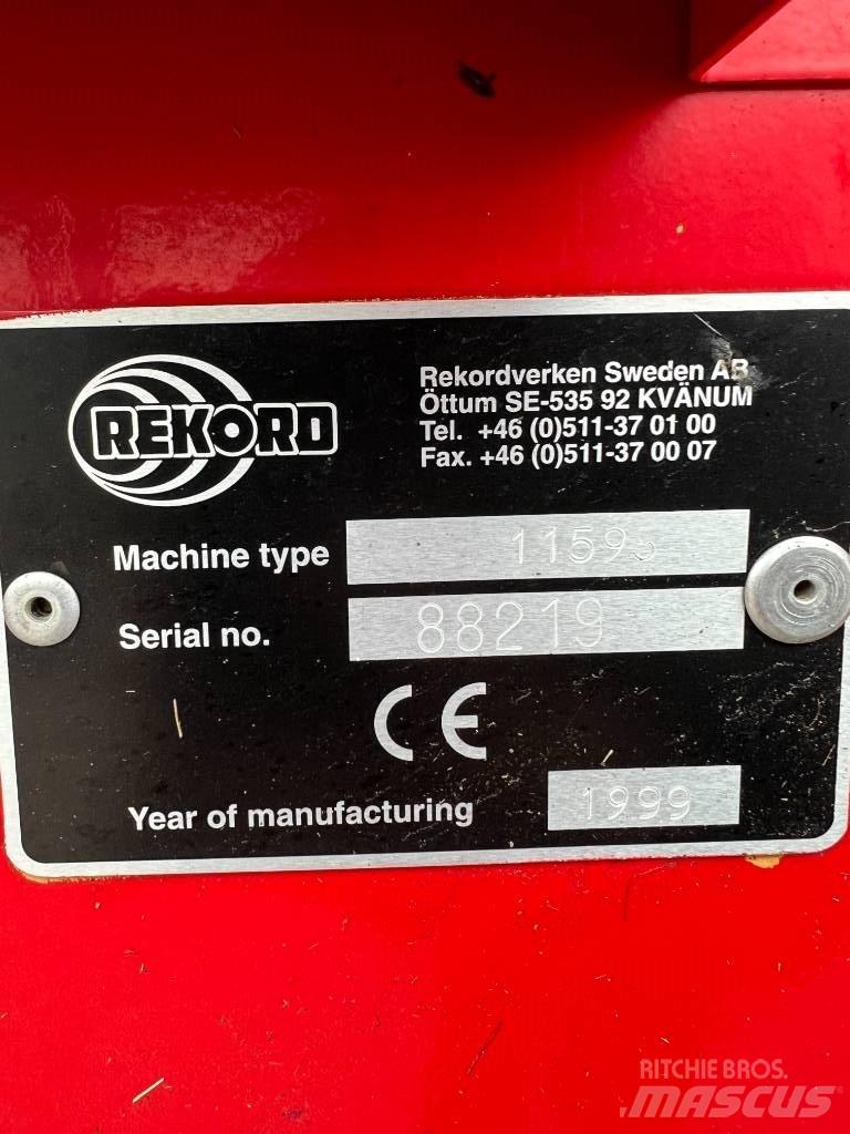 Massey Ferguson 22 Derliaus nuėmimo kombainai