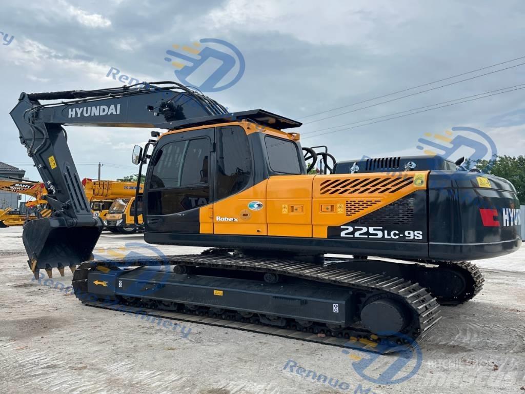 Hyundai 225LC-9S Vikšriniai ekskavatoriai