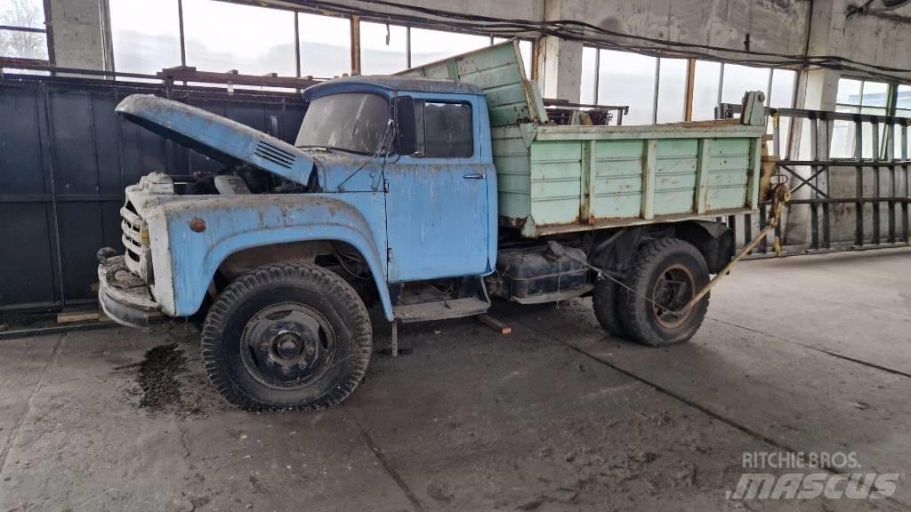 ZIL 496210 Savivarčių priekabų vilkikai