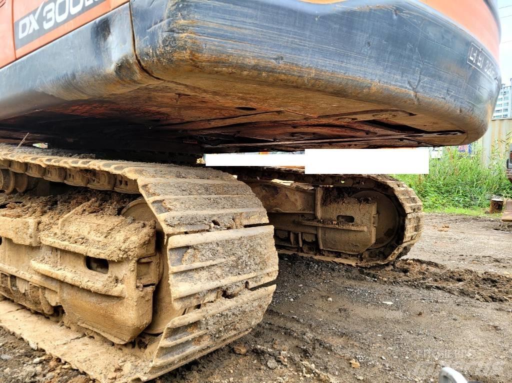 Doosan DX 300 LCA Vikšriniai ekskavatoriai