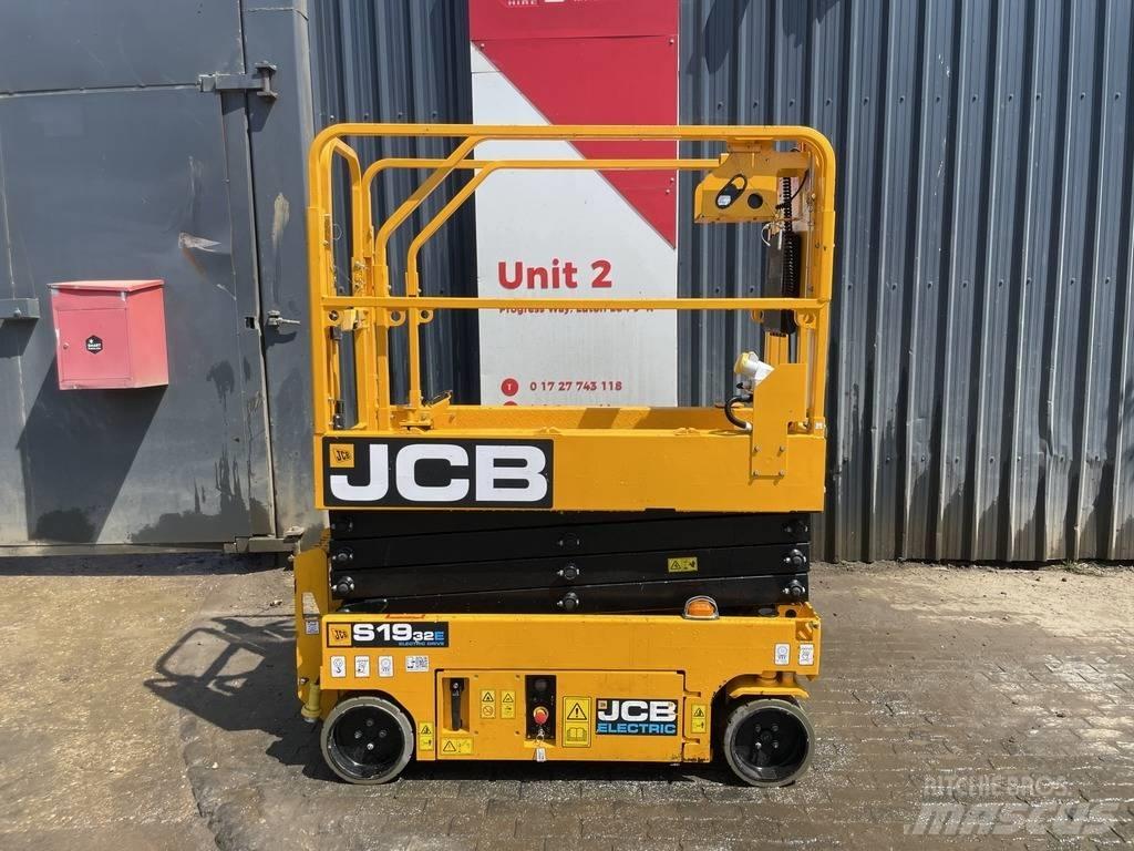 JCB S1932 EDRV Žirkliniai keltuvai