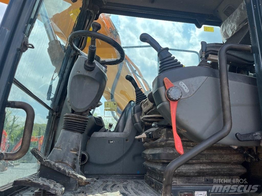 Hyundai HW140 Ratiniai ekskavatoriai