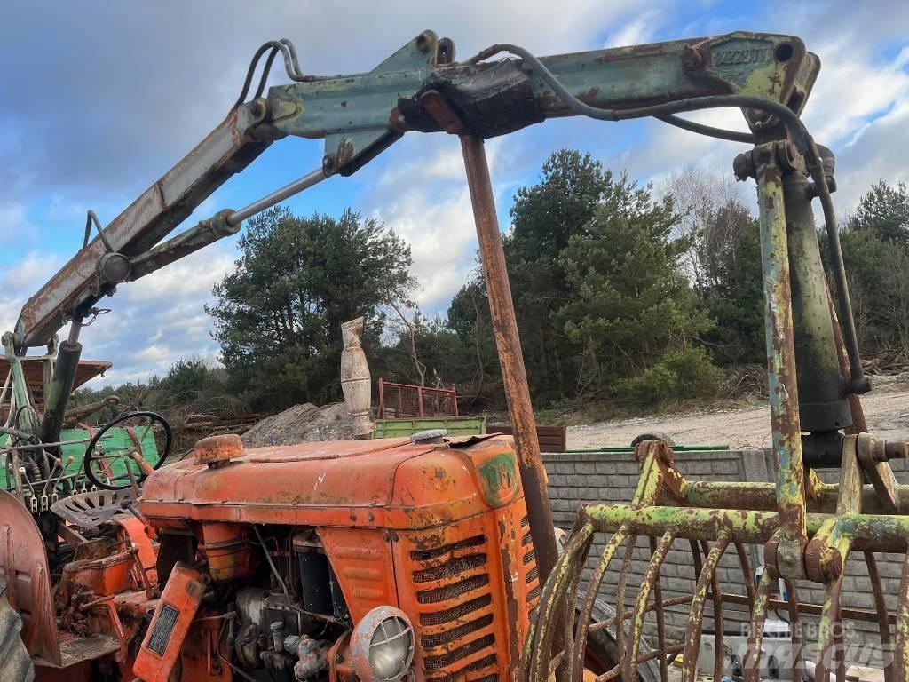 Fiat 4X2 Kiti krovimo ir kasimo mechanizmai ir jų priedai
