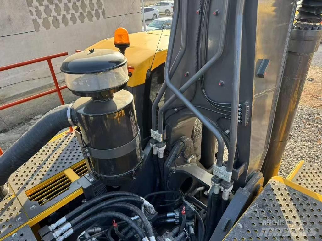 Volvo 480D Vikšriniai ekskavatoriai